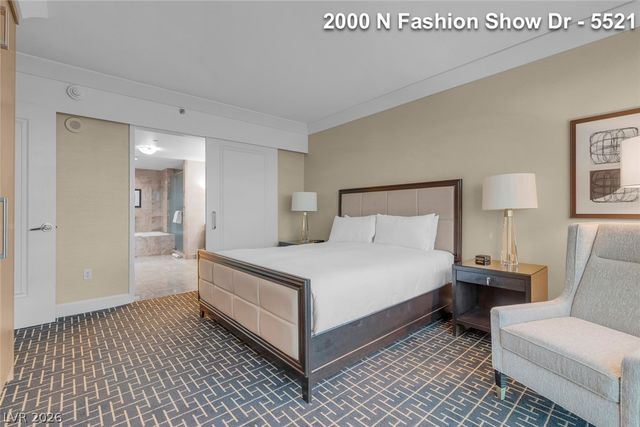 2000 FASHION SHOW Drive 5521, Las Vegas, NV 89109