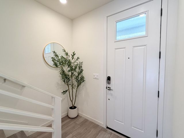 808 Julian Terrace 5, Sunnyvale, CA 94085