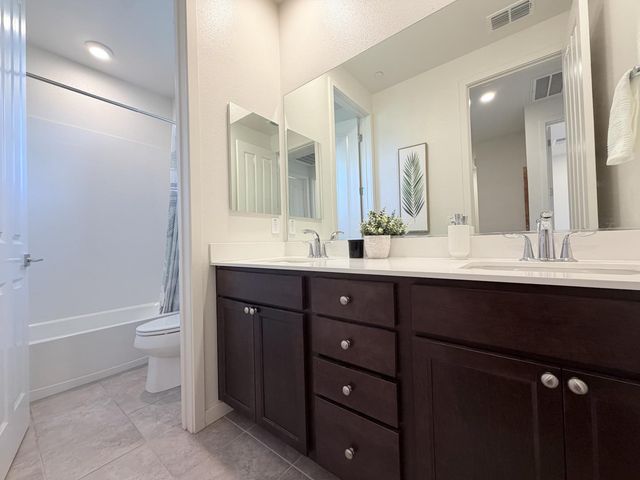 808 Julian Terrace 5, Sunnyvale, CA 94085