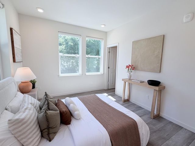 808 Julian Terrace 5, Sunnyvale, CA 94085