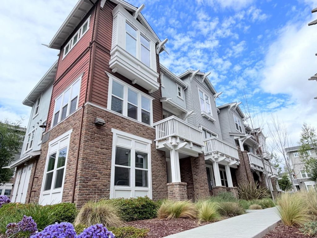 808 Julian Terrace 5, Sunnyvale, CA 94085