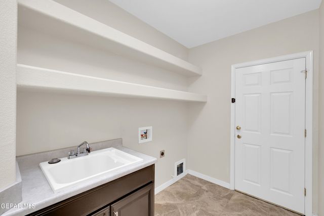 6469 CALLE VISTA Drive, El Paso, TX 79912