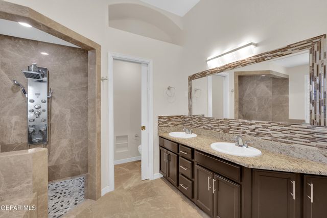 6469 CALLE VISTA Drive, El Paso, TX 79912