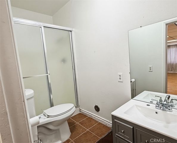 855 W 2nd, Pomona, CA 91766