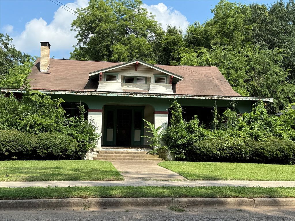 217 N Texas Street, Pittsburg, TX 75686