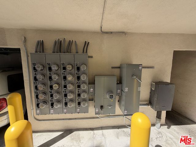 6840 Kester Avenue, Van Nuys, CA 91405