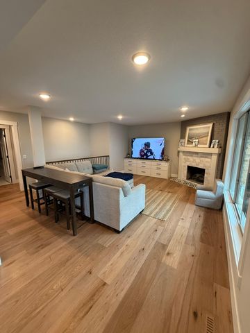 4471 Manitou Road, Excelsior, MN 55331