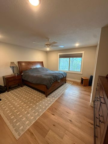 4471 Manitou Road, Excelsior, MN 55331