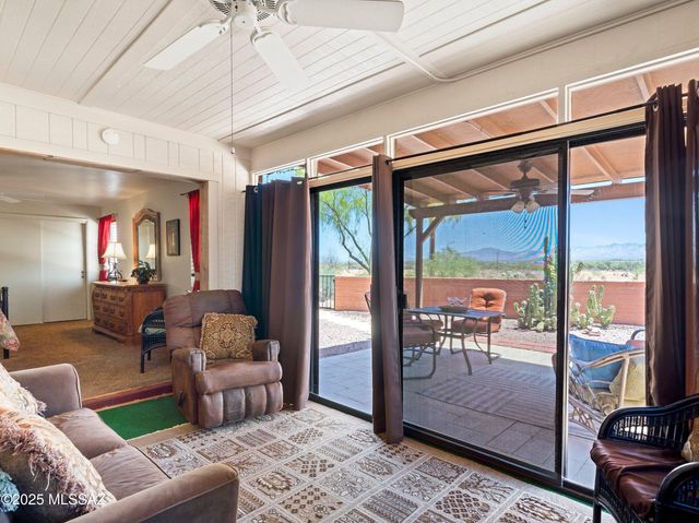 348 E Paseo Azul, Green Valley, AZ 85614