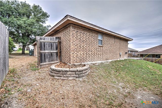 1319 N 12th Street, Temple, TX 76501