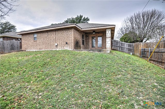 1319 N 12th Street, Temple, TX 76501