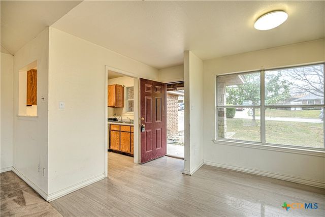 1319 N 12th Street, Temple, TX 76501