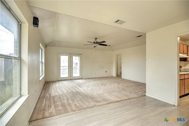 1319 N 12th Street, Temple, TX 76501