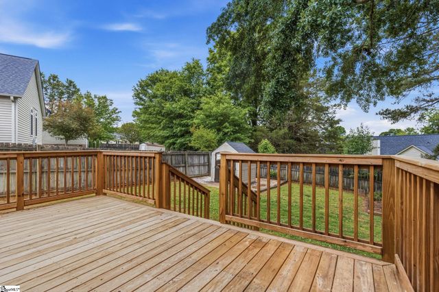 206 Autumnwood Way, Simpsonville, SC 29681