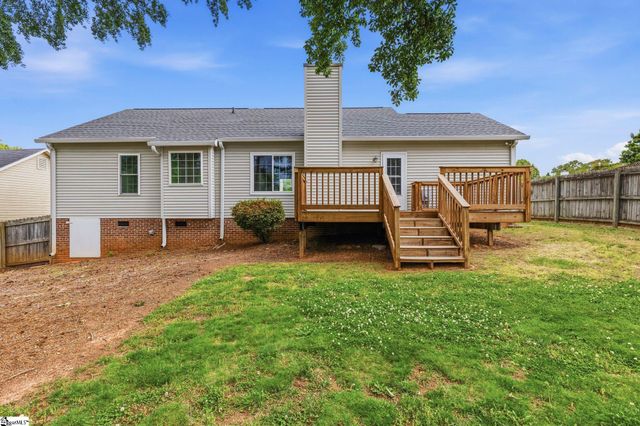 206 Autumnwood Way, Simpsonville, SC 29681