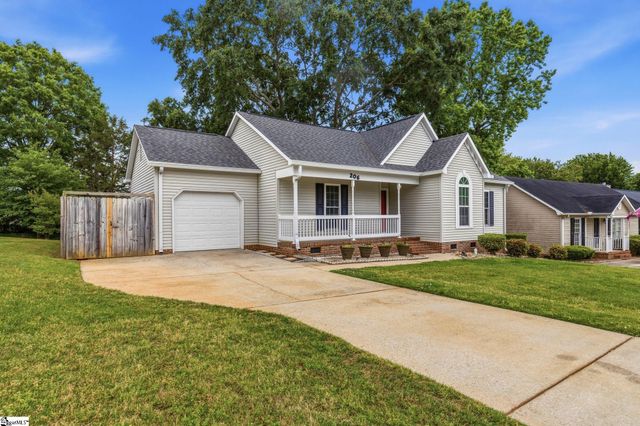 206 Autumnwood Way, Simpsonville, SC 29681
