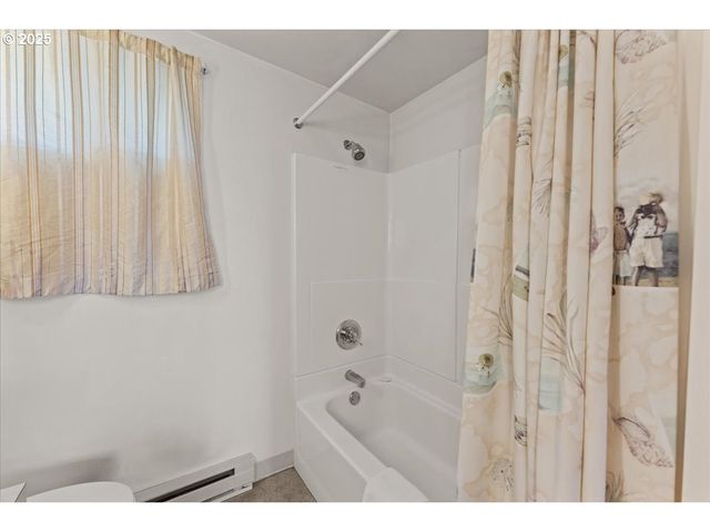 2316 BEACH Dr 154, Seaside, OR 97138