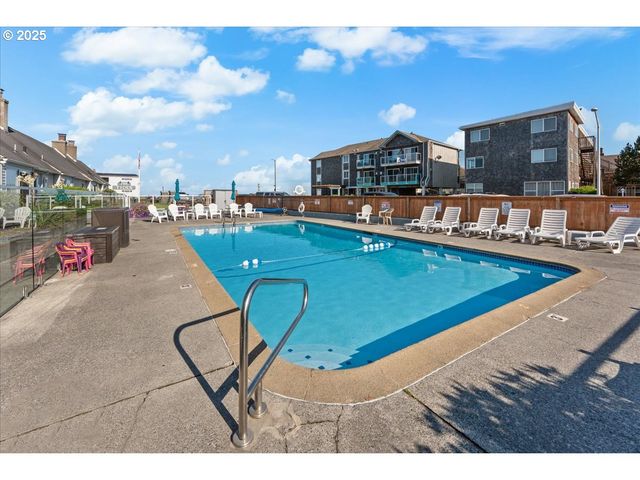 2316 BEACH Dr 154, Seaside, OR 97138