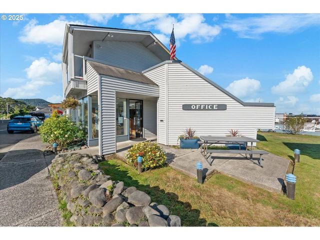 2316 BEACH Dr 154, Seaside, OR 97138
