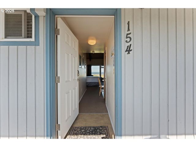 2316 BEACH Dr 154, Seaside, OR 97138