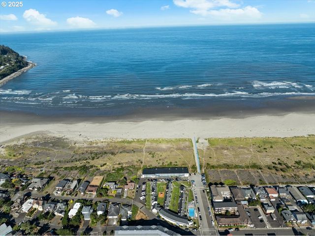 2316 BEACH Dr 154, Seaside, OR 97138