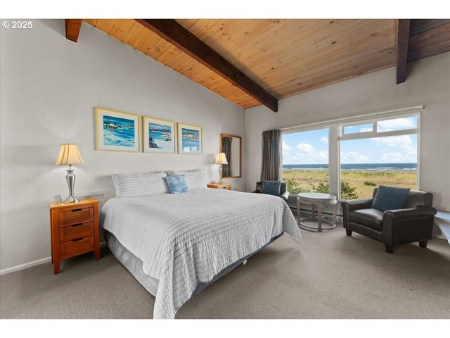 2316 BEACH Dr 154, Seaside, OR 97138