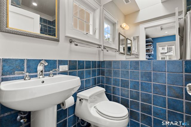 23 Park Lane, Norwalk, CT 06854