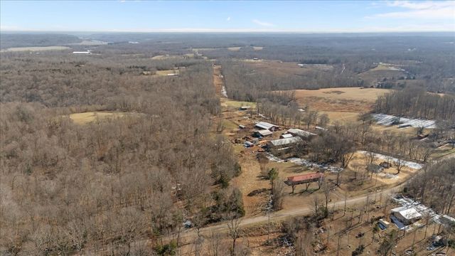 1429 Hunley Branch Rd, Charlotte, TN 37036