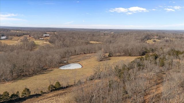 1429 Hunley Branch Rd, Charlotte, TN 37036