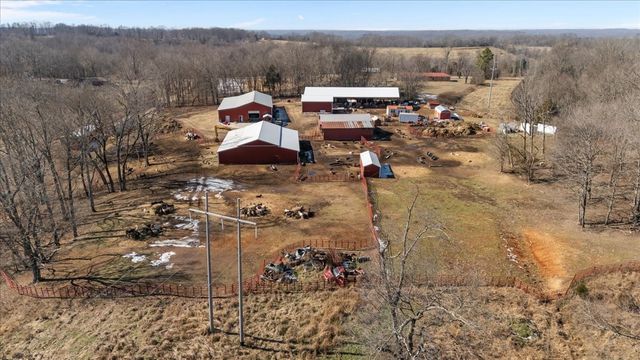 1429 Hunley Branch Rd, Charlotte, TN 37036
