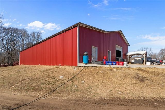 1429 Hunley Branch Rd, Charlotte, TN 37036