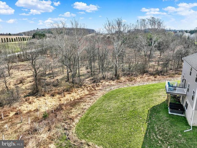 18016 DAVE ANNE CIRCLE, Stewartstown, PA 17363