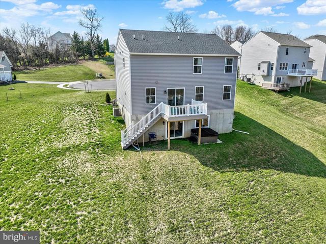 18016 DAVE ANNE CIRCLE, Stewartstown, PA 17363