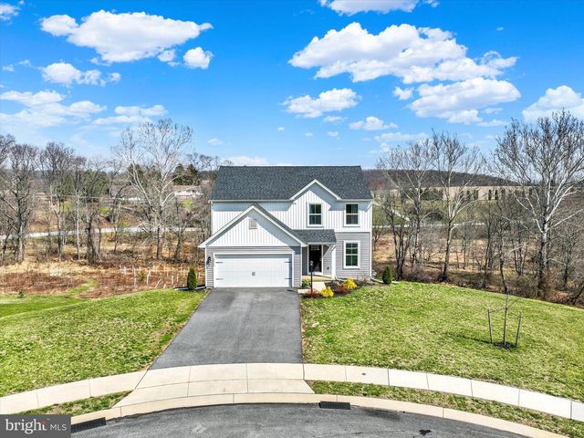 18016 DAVE ANNE CIRCLE, Stewartstown, PA 17363
