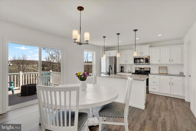 18016 DAVE ANNE CIRCLE, Stewartstown, PA 17363