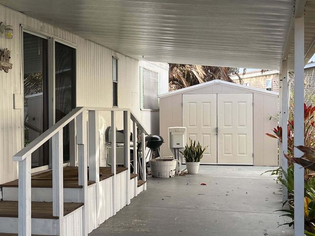 304 Mockingbird Avenue, Fort Pierce, FL 34982