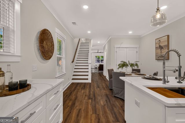 1601 Grove Street, Savannah, GA 31401