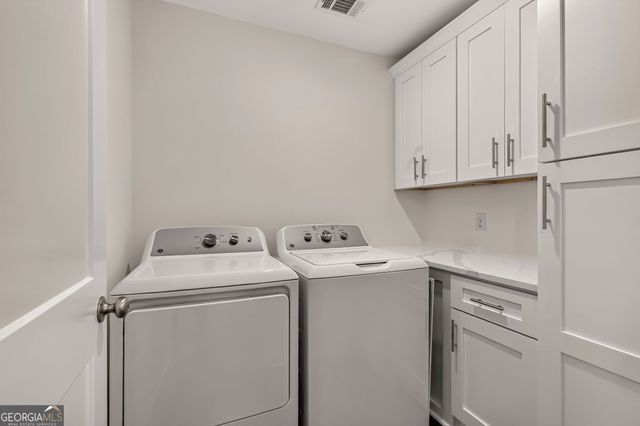 1601 Grove Street, Savannah, GA 31401