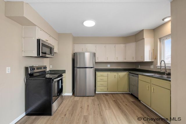 6819 WILLSHIRE BLVD, Cheyenne, WY 82009