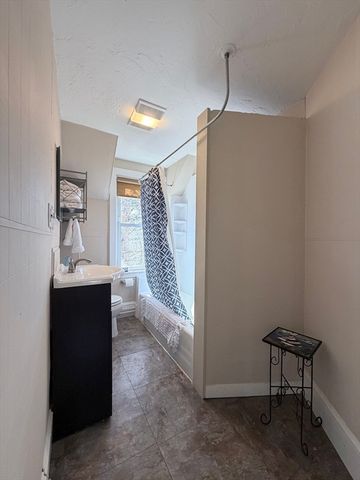 82 Hyde Park St 2, Dedham, MA 02026