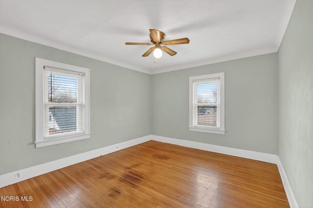 5521 304th Street, Toledo, OH 43611