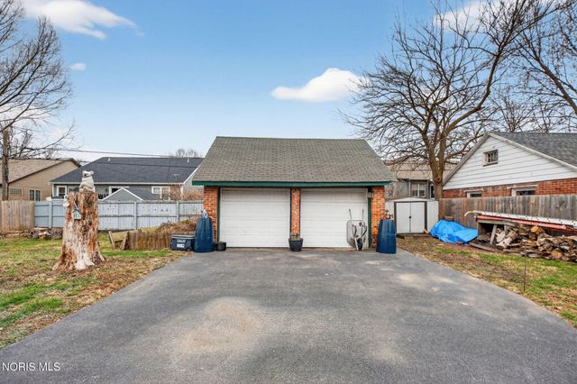 5521 304th Street, Toledo, OH 43611