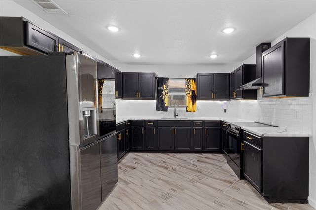 1035 Warden Street, Benbrook, TX 76126