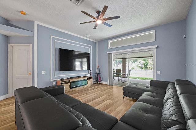 2101 SHELBOURNE COURT, Wesley Chapel, FL 33543