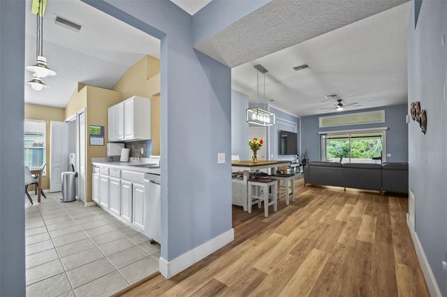 2101 SHELBOURNE COURT, Wesley Chapel, FL 33543