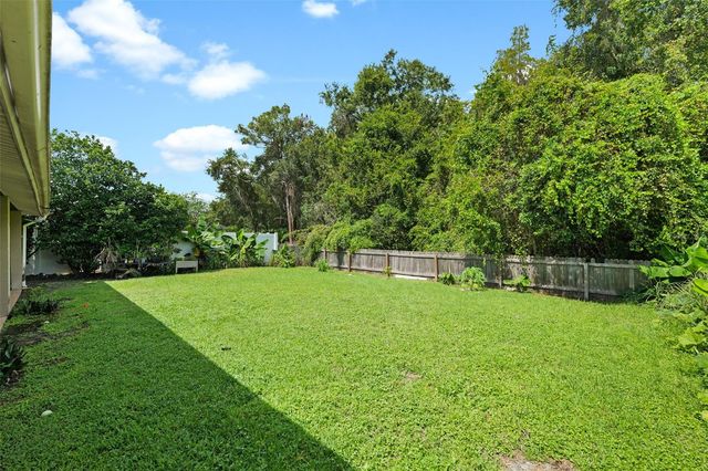 2101 SHELBOURNE COURT, Wesley Chapel, FL 33543