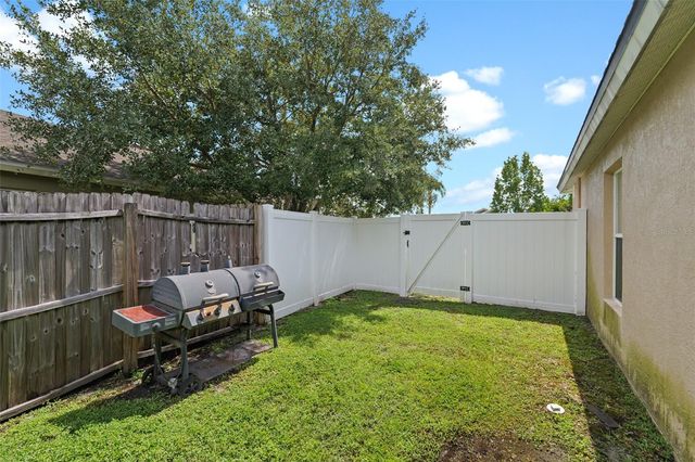 2101 SHELBOURNE COURT, Wesley Chapel, FL 33543