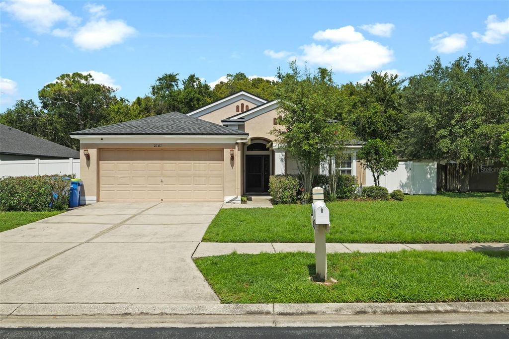2101 SHELBOURNE COURT, Wesley Chapel, FL 33543