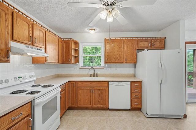2940 S 42nd Street, Kansas City, KS 66106