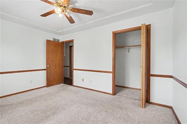 2940 S 42nd Street, Kansas City, KS 66106